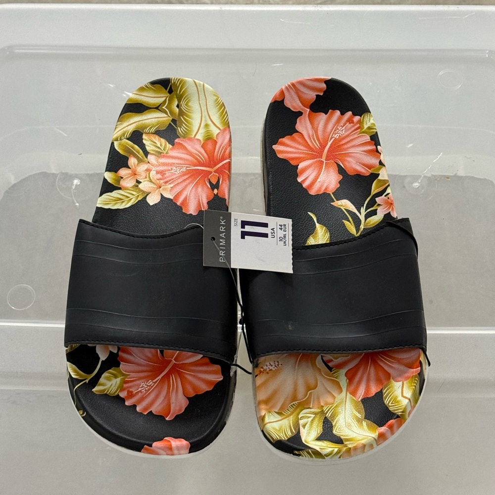 Primark Men’s Black and Orange Floral Sandals - Picture 2 of 4